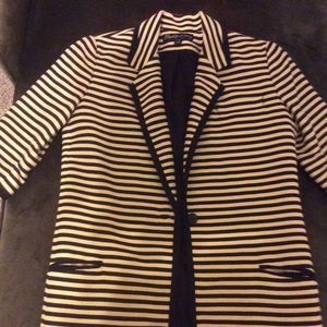 Elizabeth and James blazer in excellent condition
